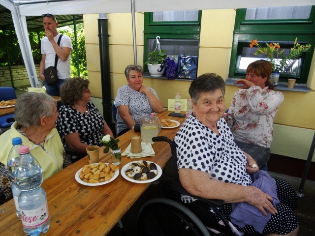 Lakók és hozzátartozók a Családi Napon