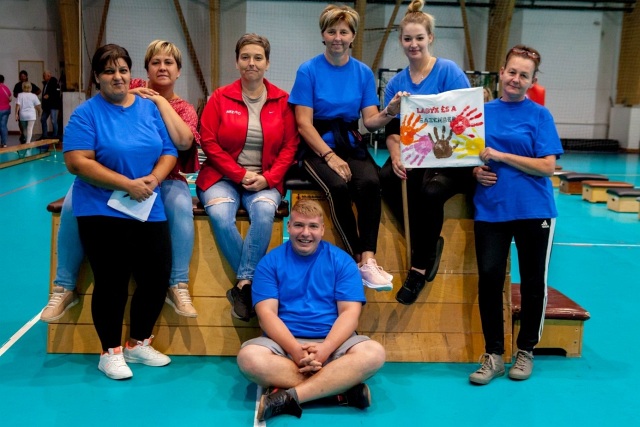 Homokszöm Idősek Otthona Mórahalom Ladyk és a Gazember csapata