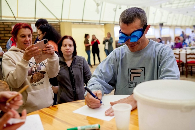 Fordított szemüvegben minden sokkal nehezebb